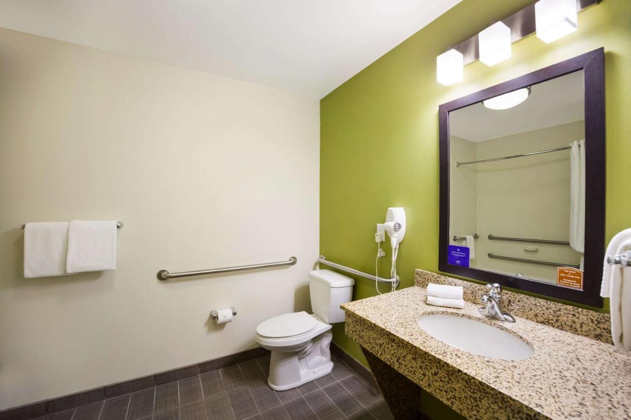 Sleep Inn & Suites Colby Luaran gambar