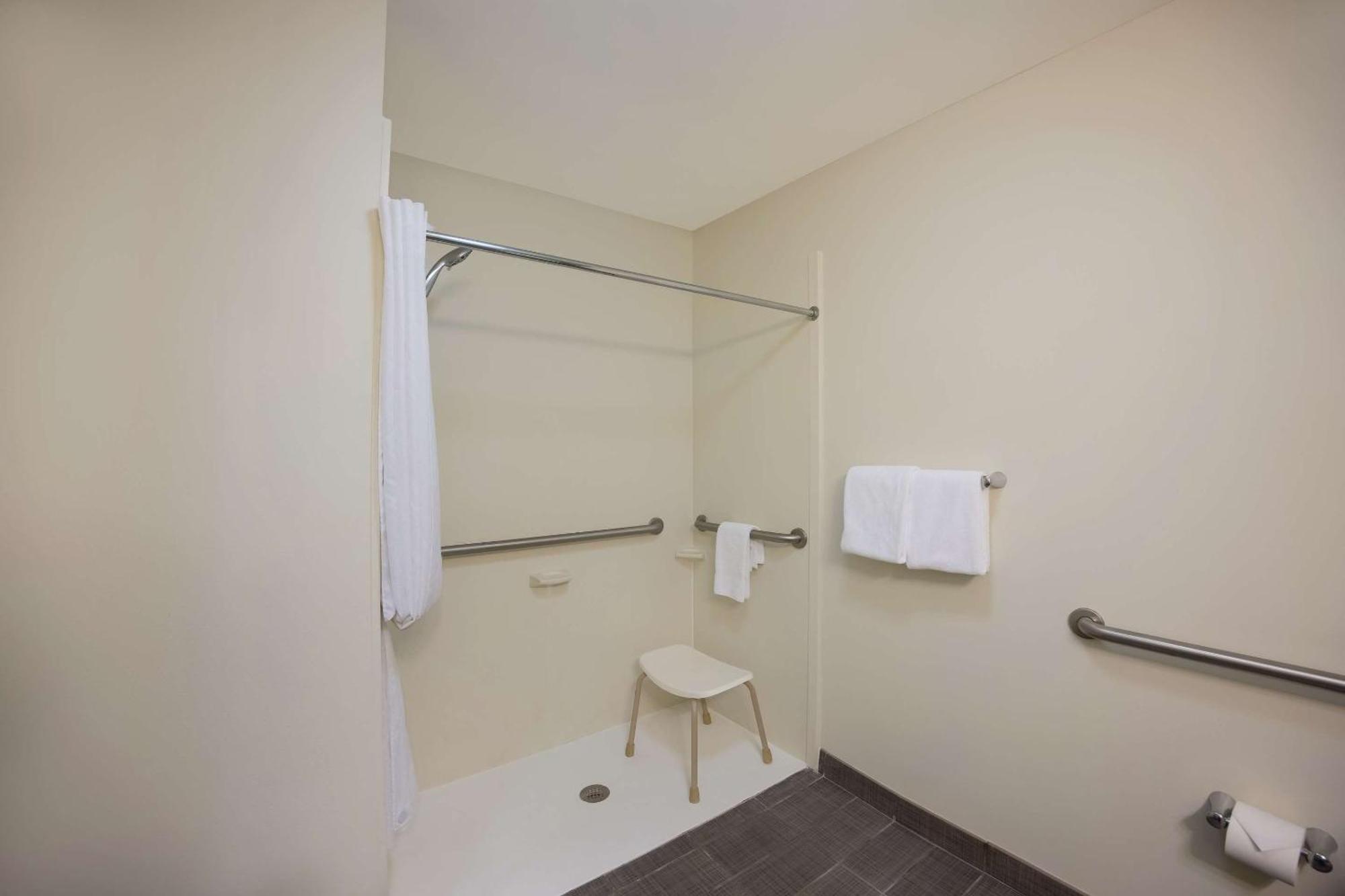 Sleep Inn & Suites Colby Luaran gambar